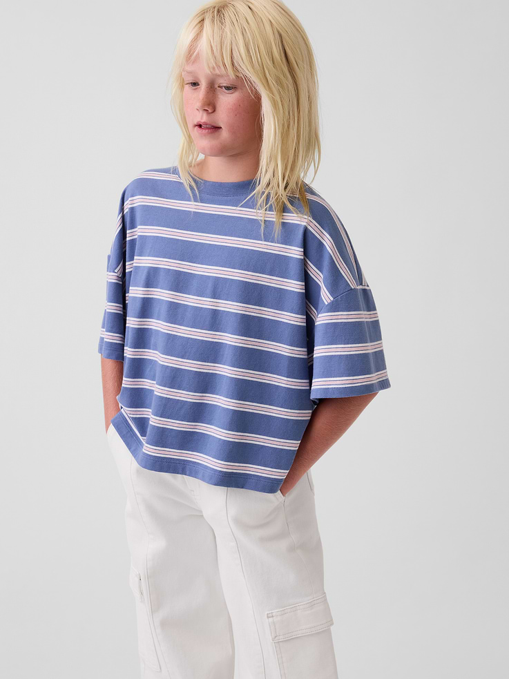 L'image numéro 1 présente T-shirt surdimensionné à coupe droite et à rayures pour Enfant