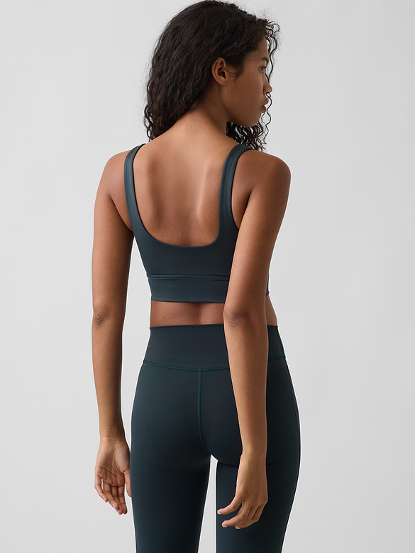GapFit Smooth Square-Neck Sports Bra