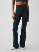 Image number 2 showing, GapFit Smooth High Rise Baby Boot Leggings