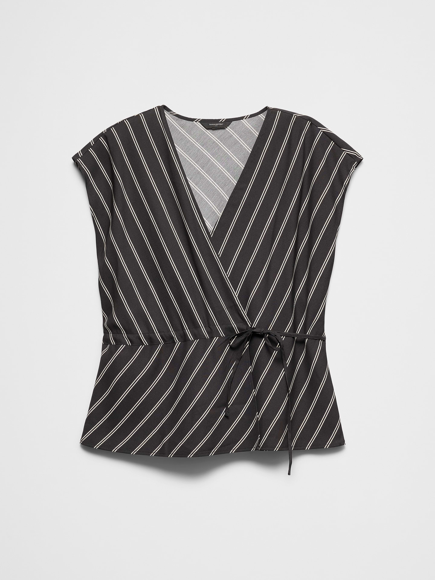 Image number 4 showing, Wrap Top