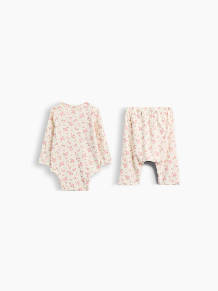 Image number 2 showing, Baby Softspun Bodysuit Outfit Set