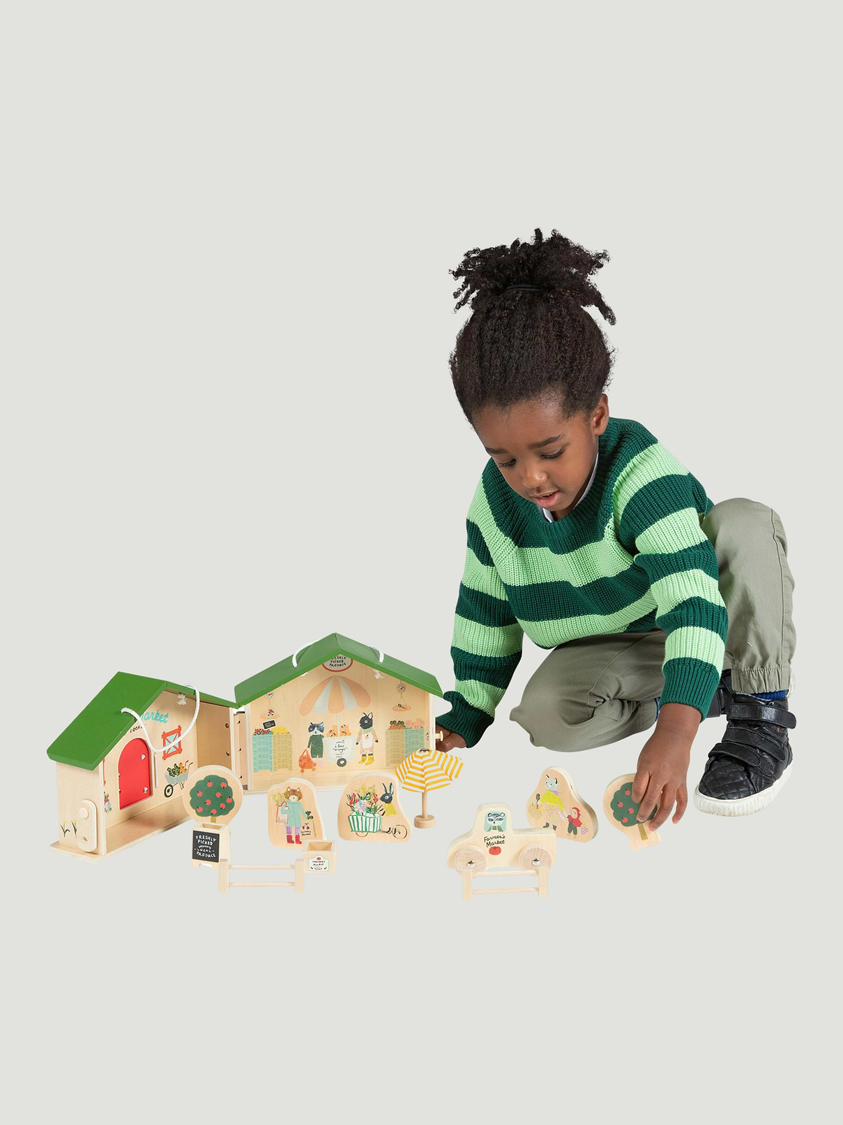 Image number 5 showing, Manhattan Toy Farmers Market Day Wooden Playset