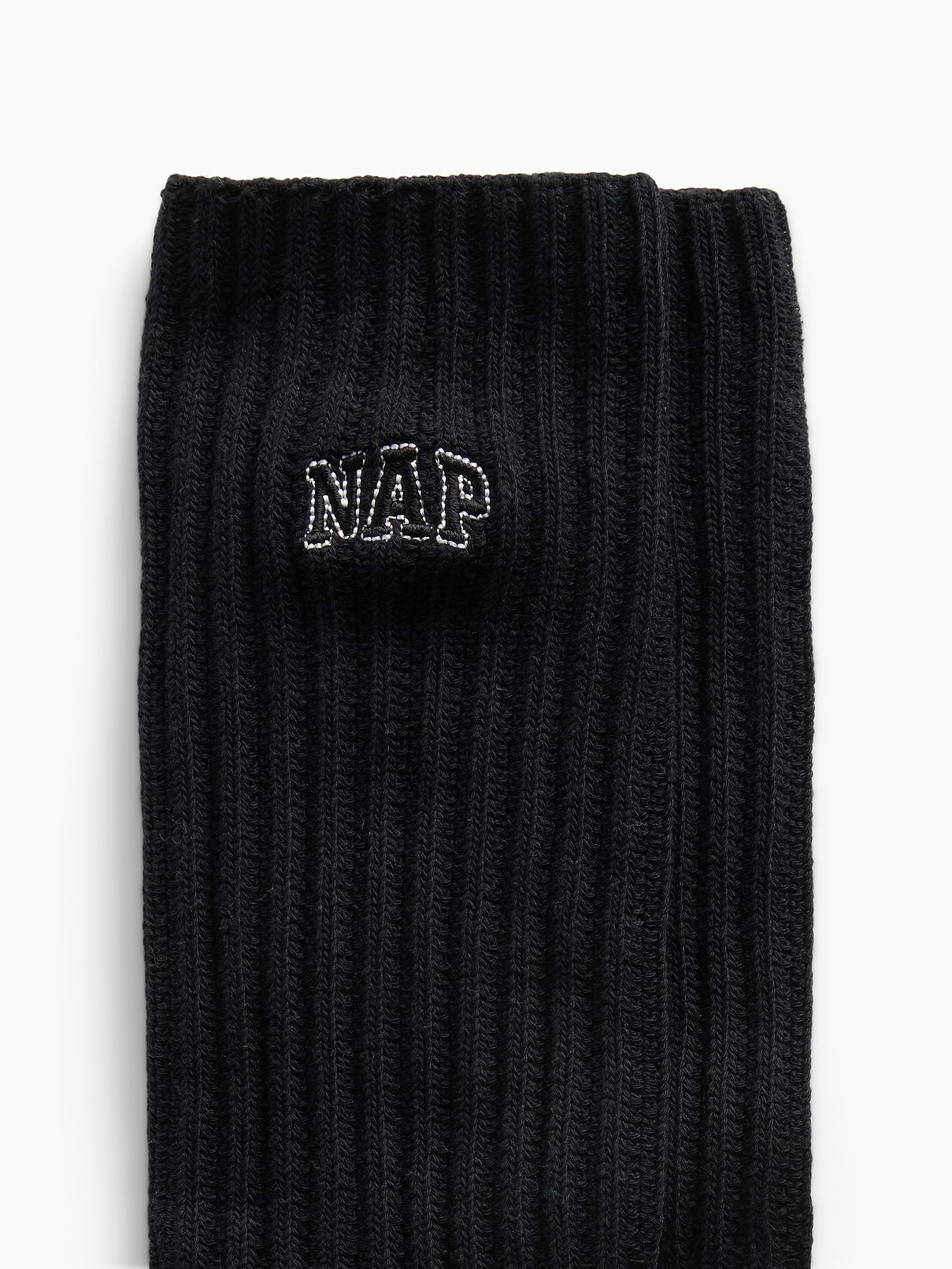 L'image numéro 2 présente Chaussettes détendues à logo NAP