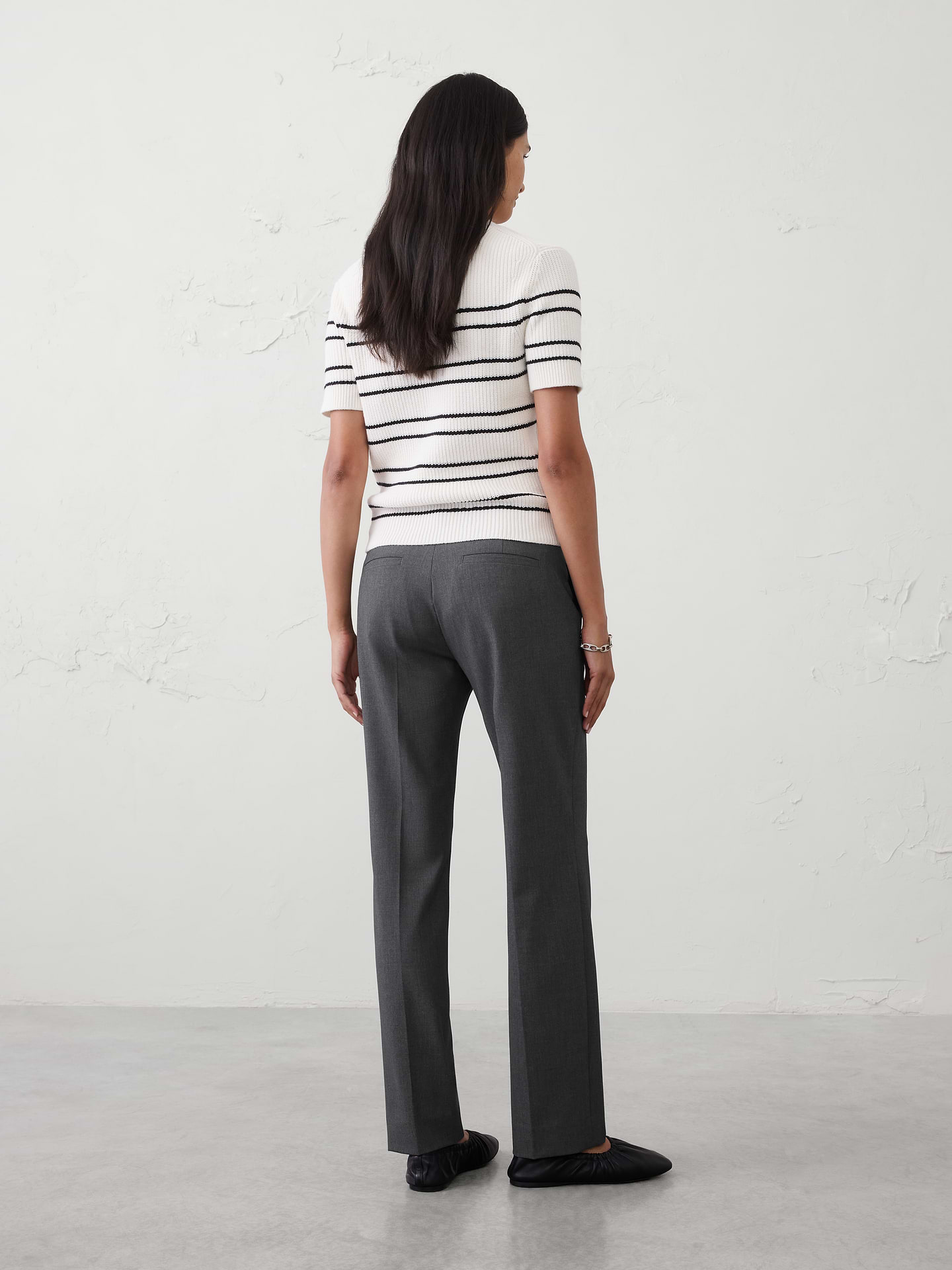 Image number 2 showing, Mid-Rise Sculpted Stretch Pant