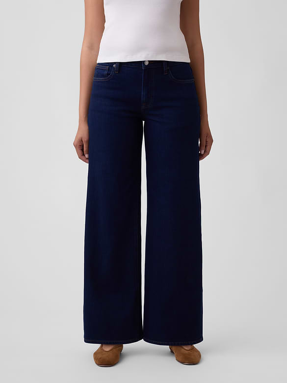 Curvy Mid Rise Wide-Leg Jeans