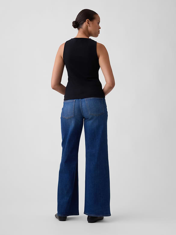 Curvy Mid Rise Wide-Leg Jeans