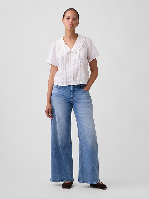 Curvy Mid Rise Wide-Leg Jeans