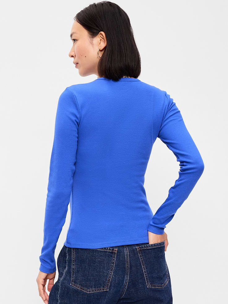 Image 2 of 7, Snug Crew-Neck Long Sleeve T-Shirt