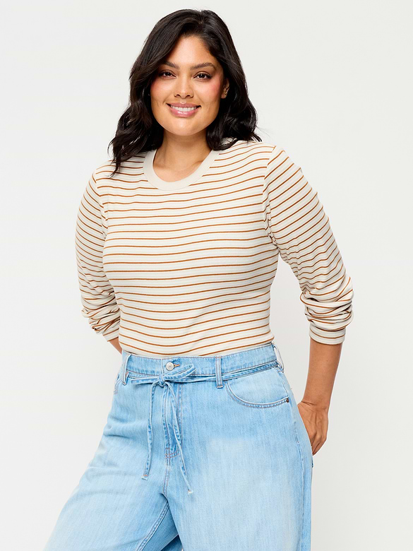 Snug Crew-Neck Long Sleeve T-Shirt