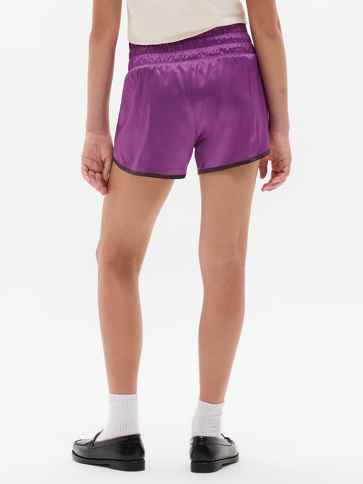 Image number 3 showing, Athleta Girl Run Free Satin 2.5" Short