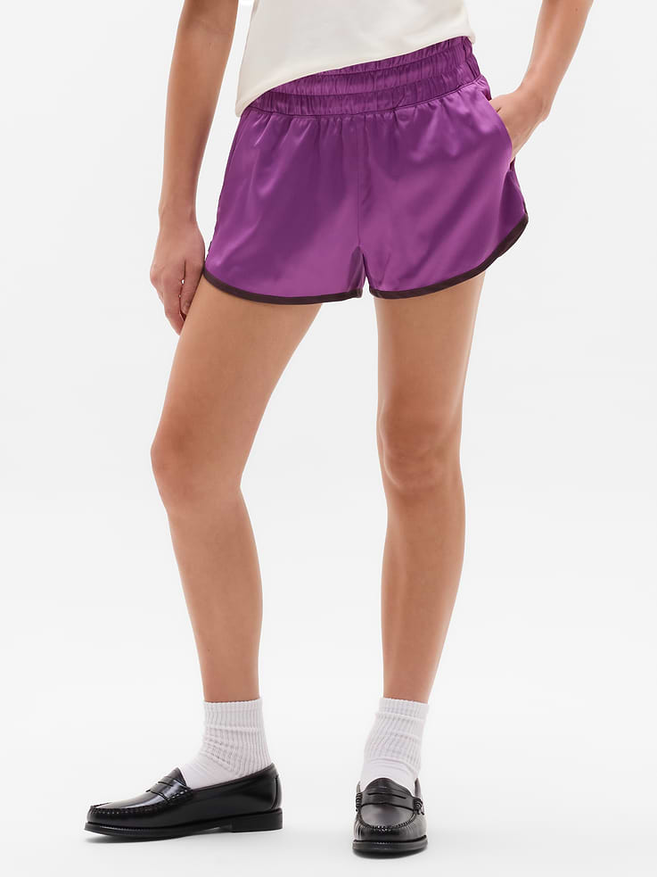 Image number 2 showing, Athleta Girl Run Free Satin 2.5" Short
