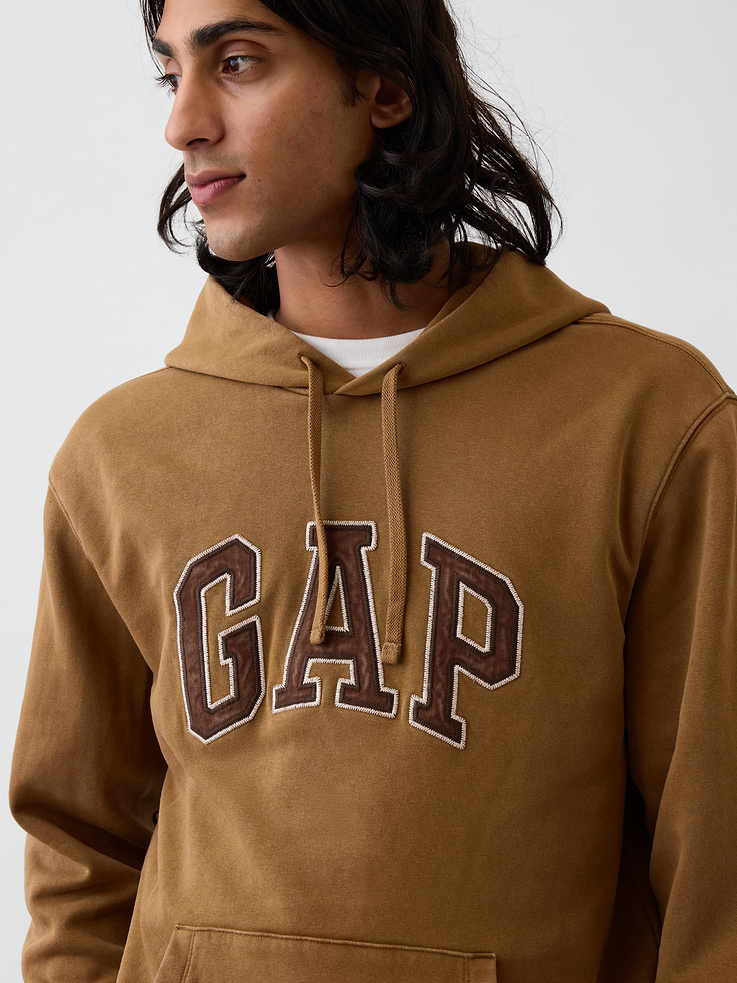 L'image numéro 4 présente Chandail à capuchon VintageDoux avec logo incurvé pour Adulte