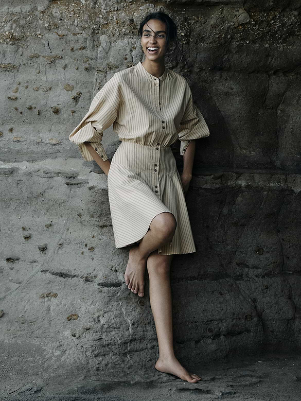 Robe courte à manches gigot