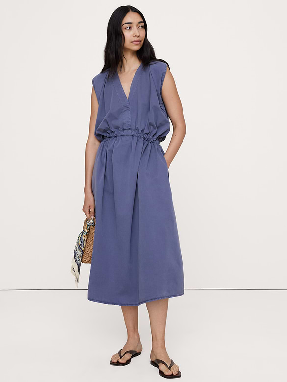 Robe à taille cintrée en sergé