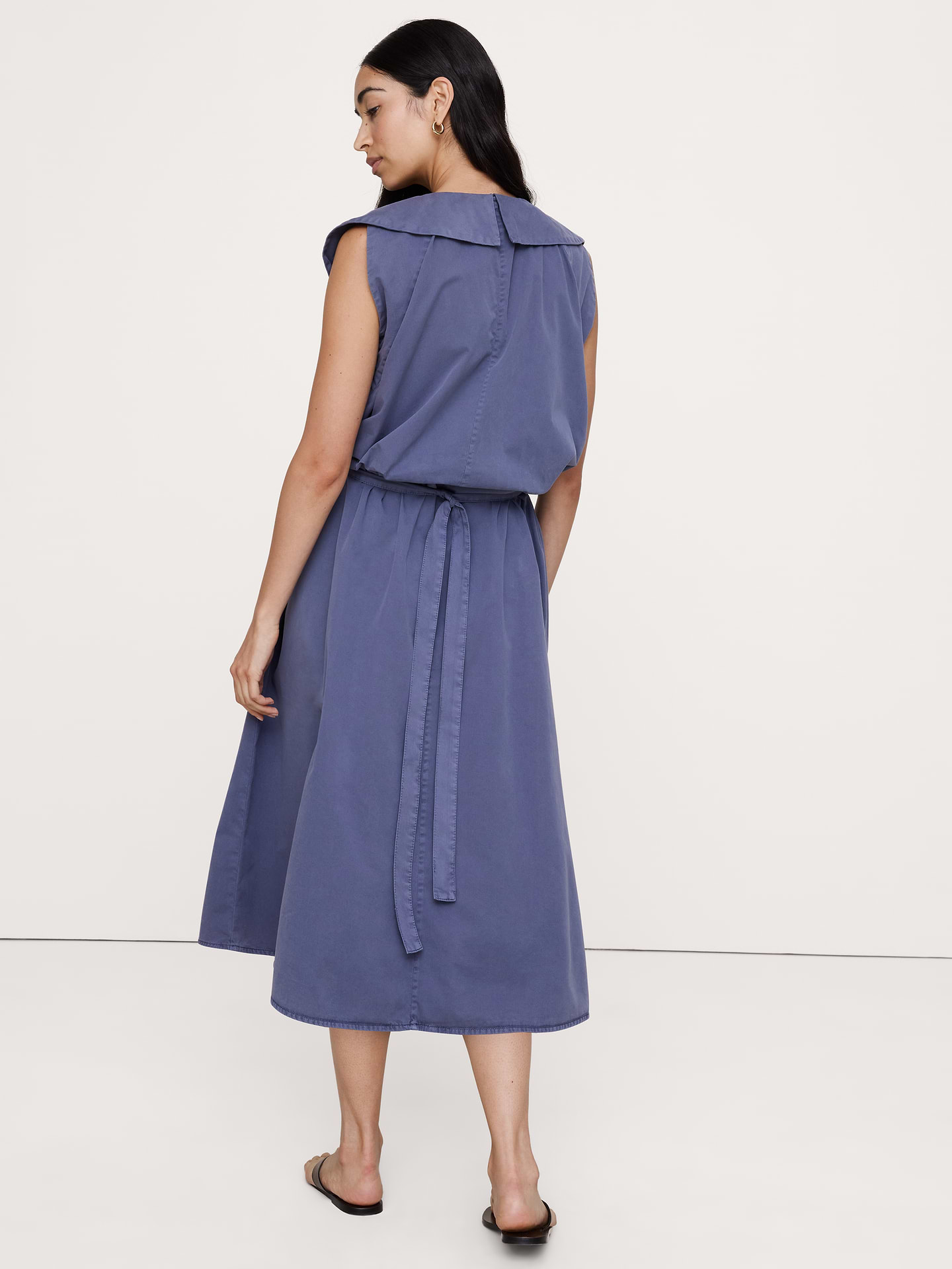 L'image numéro 3 présente Robe à taille cintrée en sergé