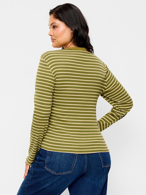 Snug Crew-Neck Long Sleeve T-Shirt