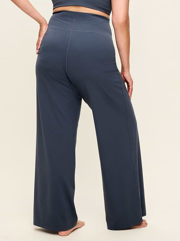 High-Waisted StudioSmooth Wide-Leg Pants