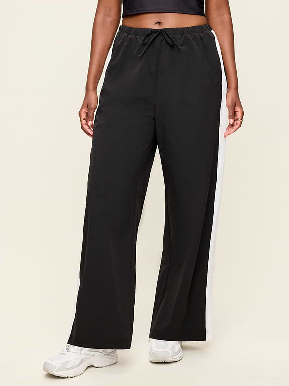 High-Waisted TrekTech Lightweight Woven Active Pants