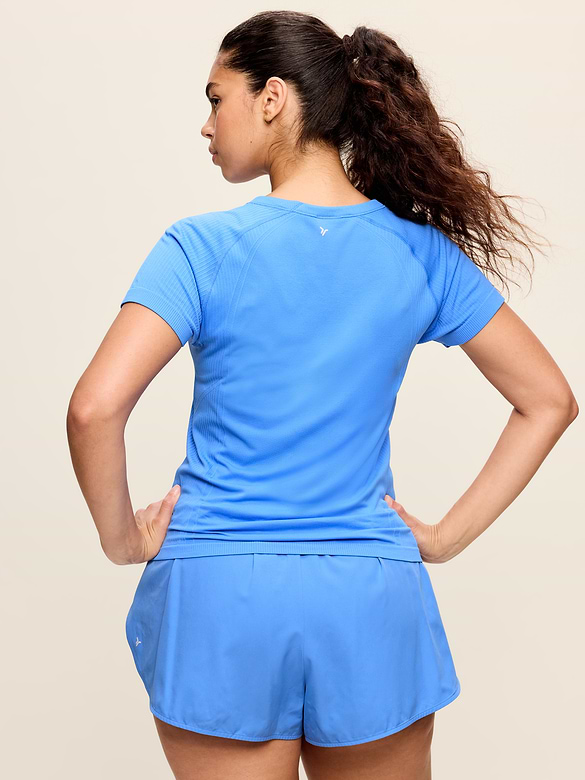 Fluid Seamless Fitted T-Shirt