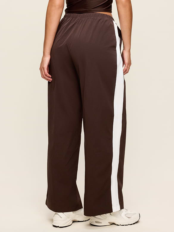High-Waisted TrekTech Lightweight Woven Active Pants