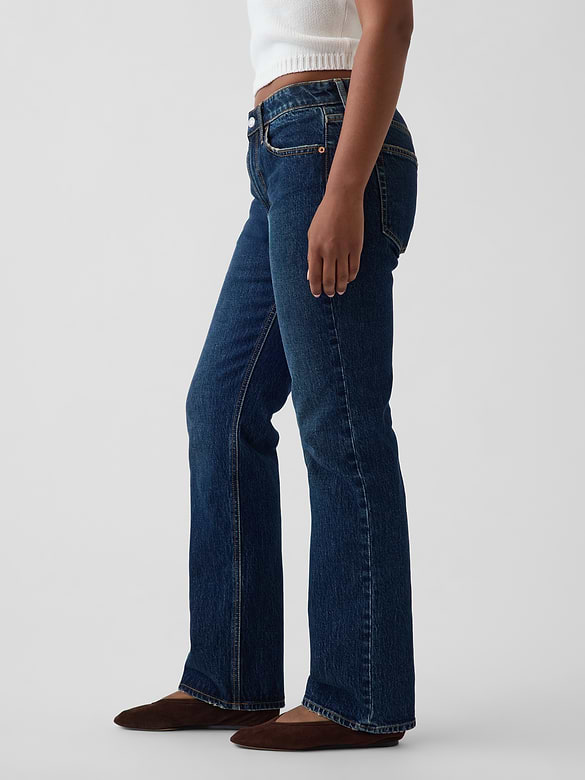 Curvy Mid Rise Relaxed Straight Jeans