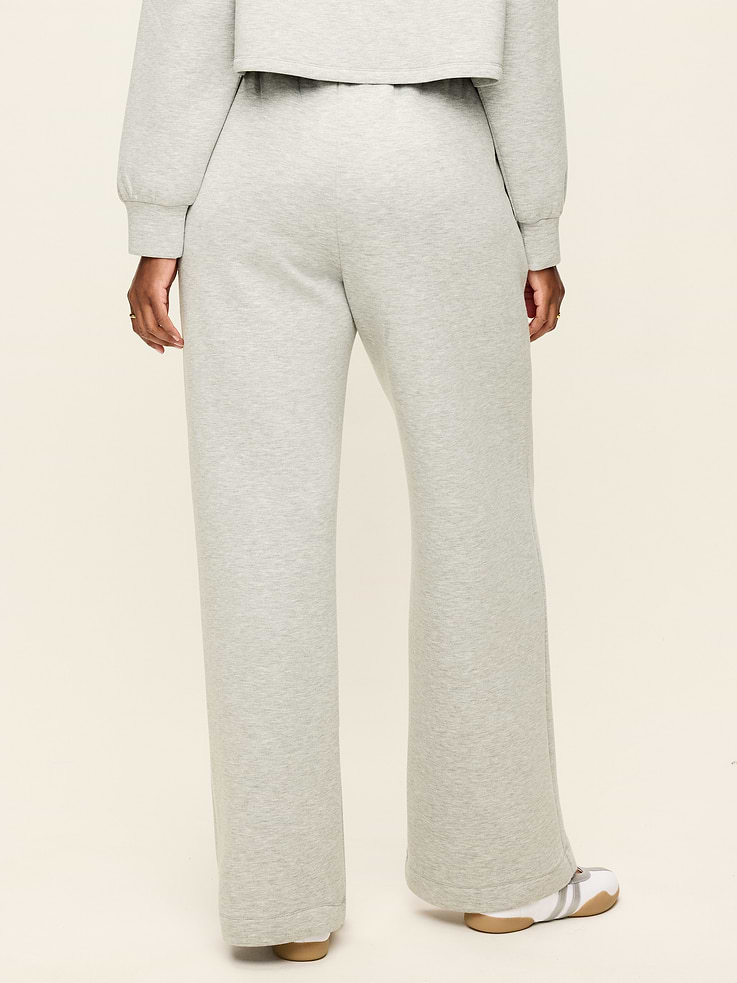 Image number 9 showing, High-Waisted Bounce Fleece Wide-Leg Sweatpants
