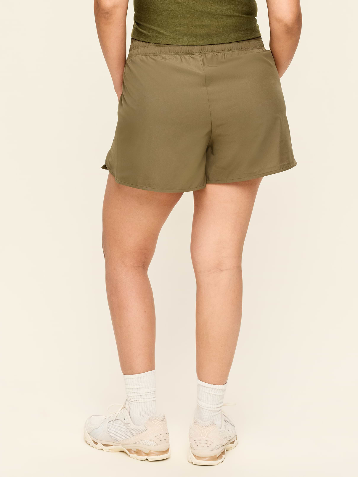 Image number 7 showing, Extra High-Waisted Crinkle Run Shorts -- 3-inch inseam