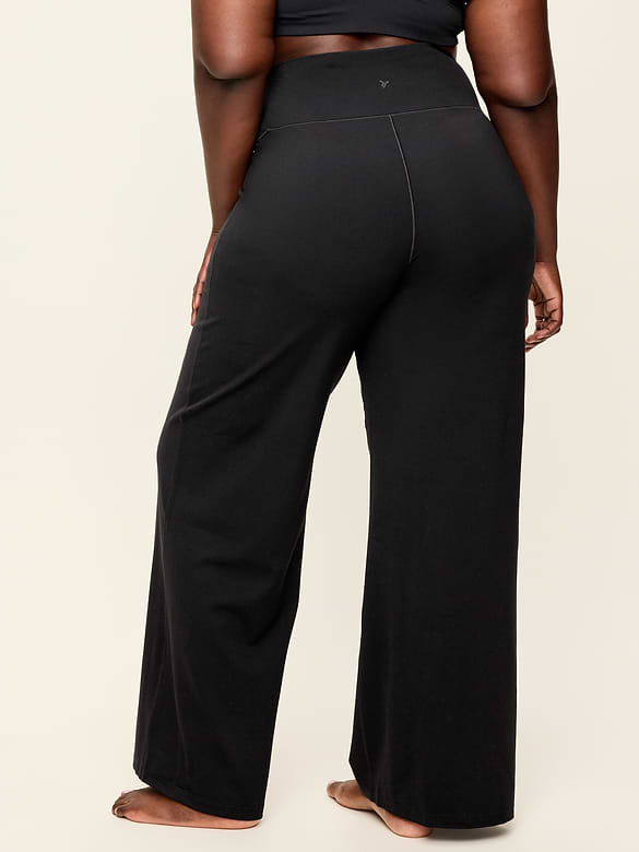 High-Waisted StudioSmooth Wide-Leg Pants