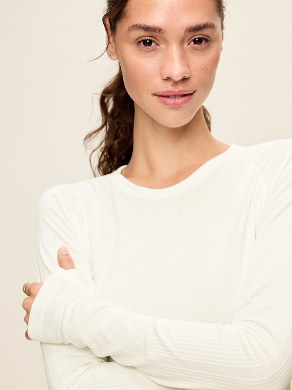 Fluid Seamless Fitted Top