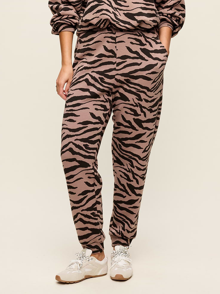 Image number 6 showing, High-Waisted Bounce Fleece Jogger Sweatpants