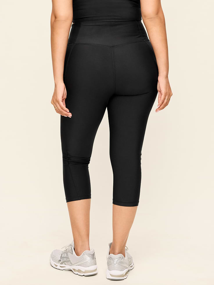 Image number 8 showing, High-Waisted PowerSoft Crop Pocket Leggings
