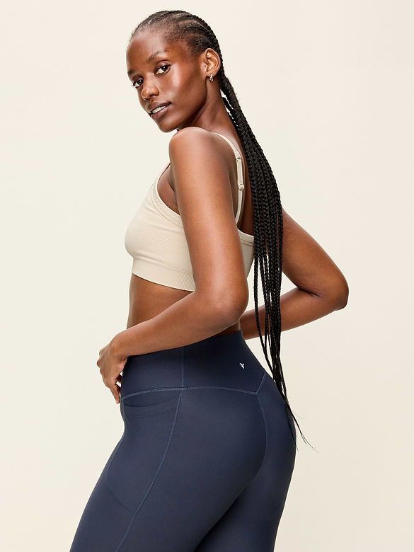Light Support Fluid Seamless Ribbed Sports Bra