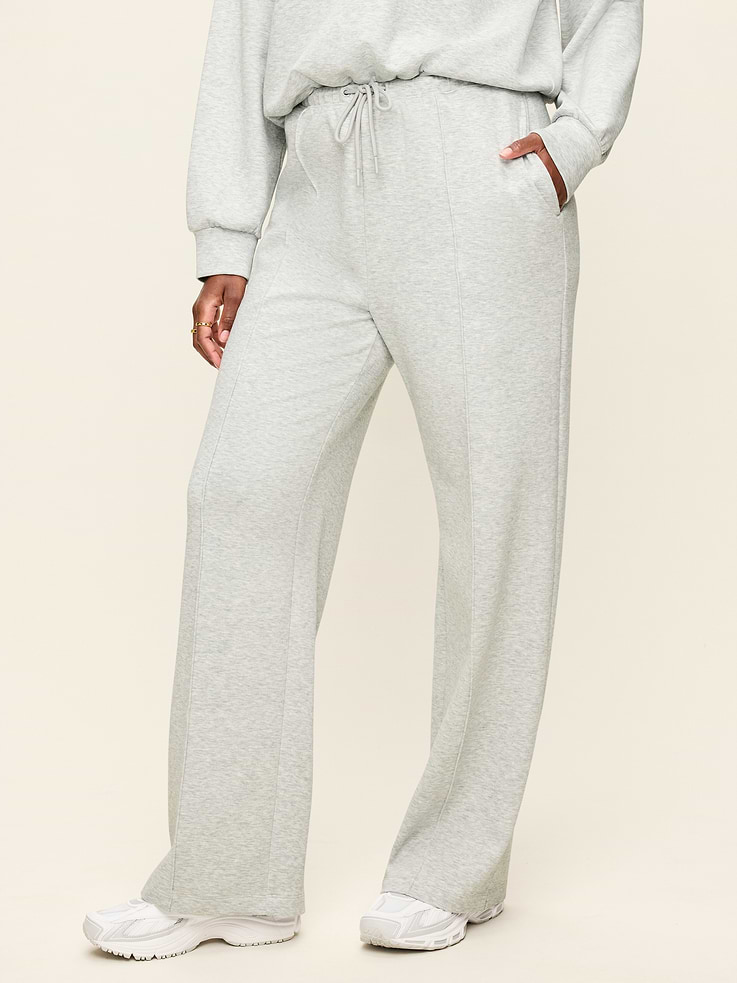 Image number 8 showing, Mid-Rise Dynamic Fleece Textured Wide-Leg Sweatpants