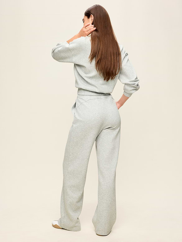 Mid-Rise Dynamic Fleece Textured Wide-Leg Sweatpants