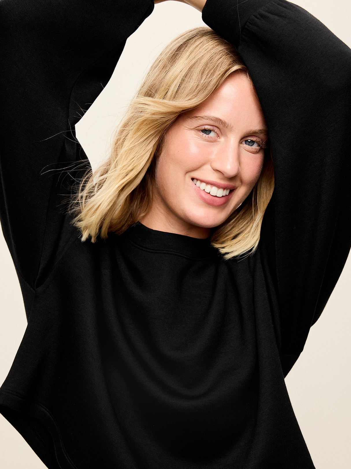 Bounce Fleece Crew-Neck Cropped Sweatshirt | Old Navy
