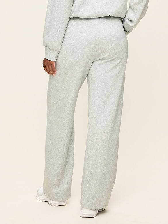Mid-Rise Dynamic Fleece Textured Wide-Leg Sweatpants