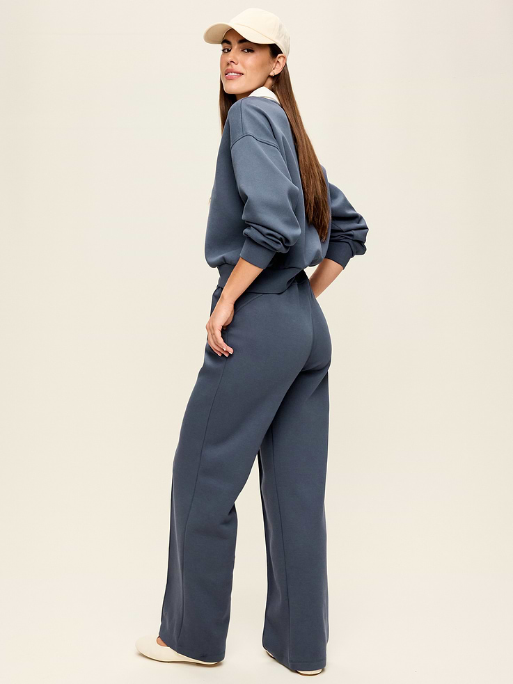 Image number 3 showing, Mid-Rise Dynamic Fleece Textured Wide-Leg Sweatpants