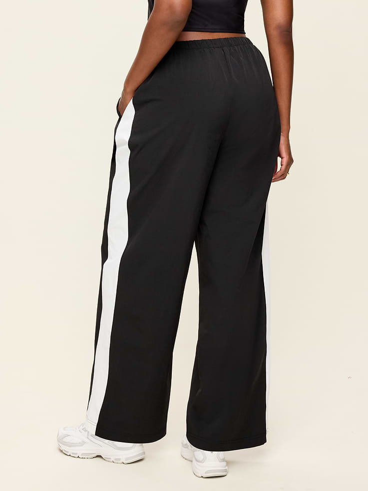 Image number 7 showing, High-Waisted TrekTech Lightweight Woven Active Pants