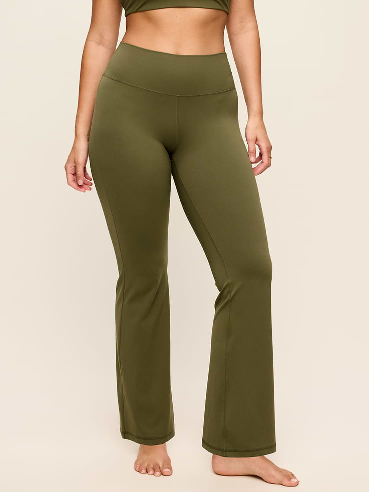 Image number 6 showing, High-Waisted StudioSmooth Flare Leggings