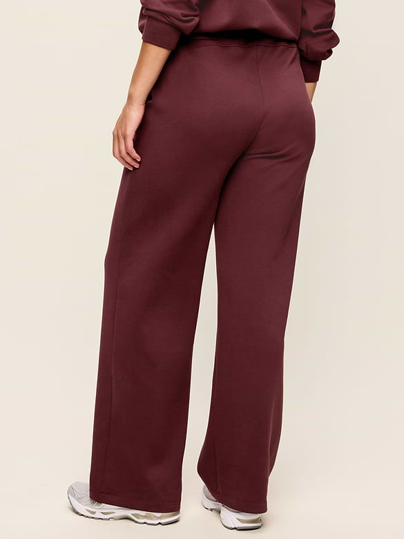 Mid-Rise Dynamic Fleece Textured Wide-Leg Sweatpants