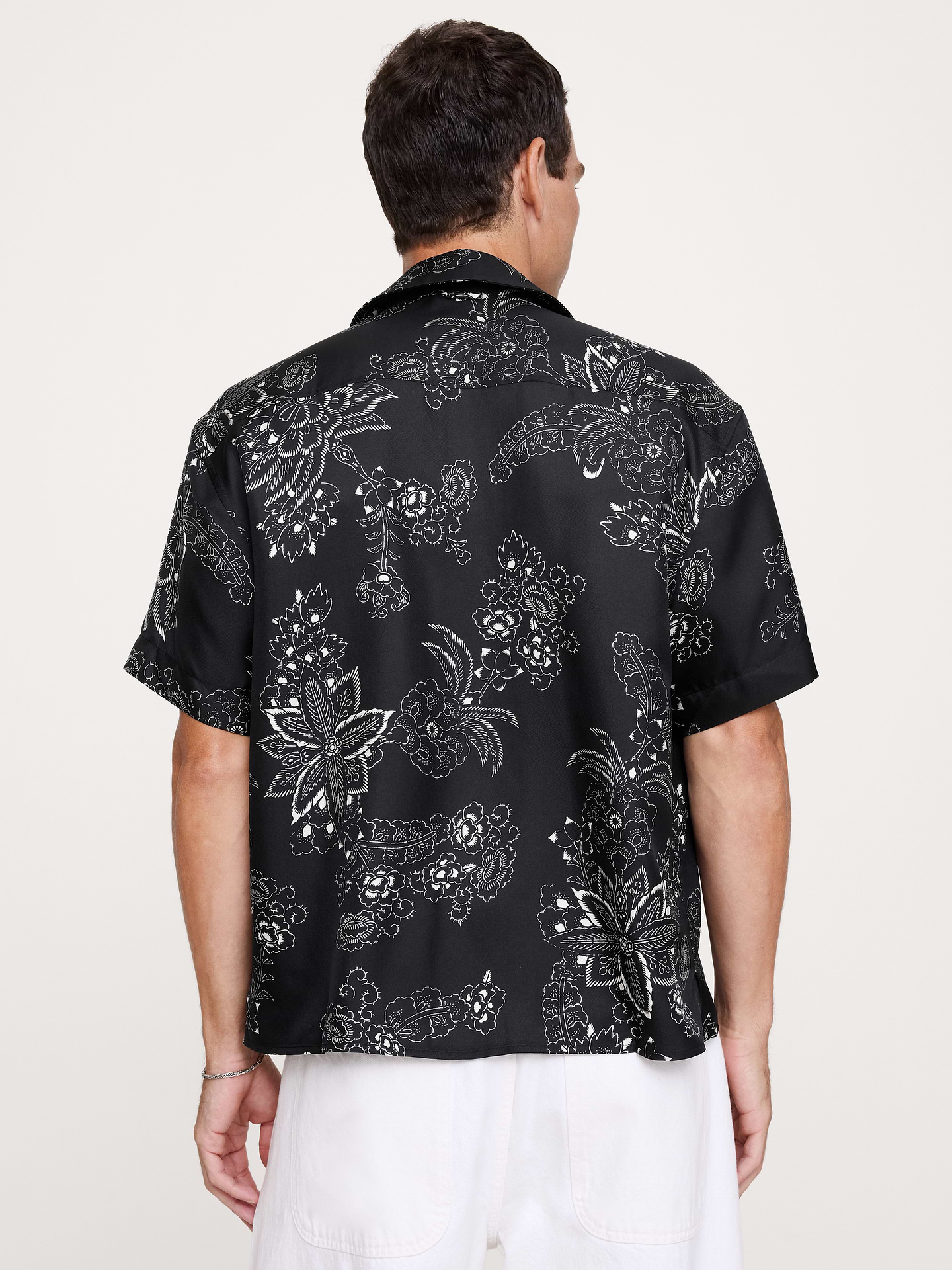 Image number 2 showing, Standard-Fit Silk Resort Shirt
