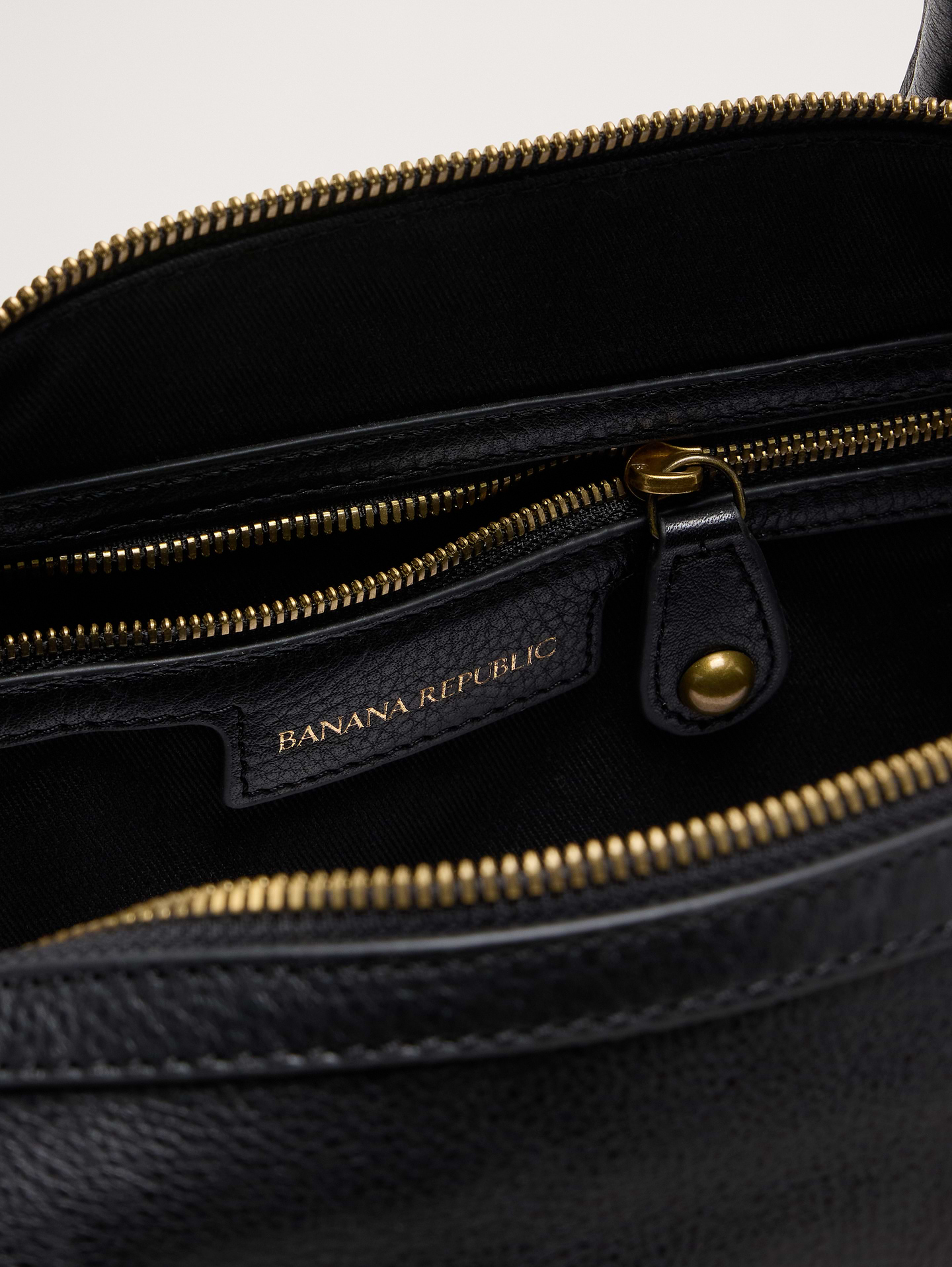 L'image numéro 6 présente Sac classique en cuir