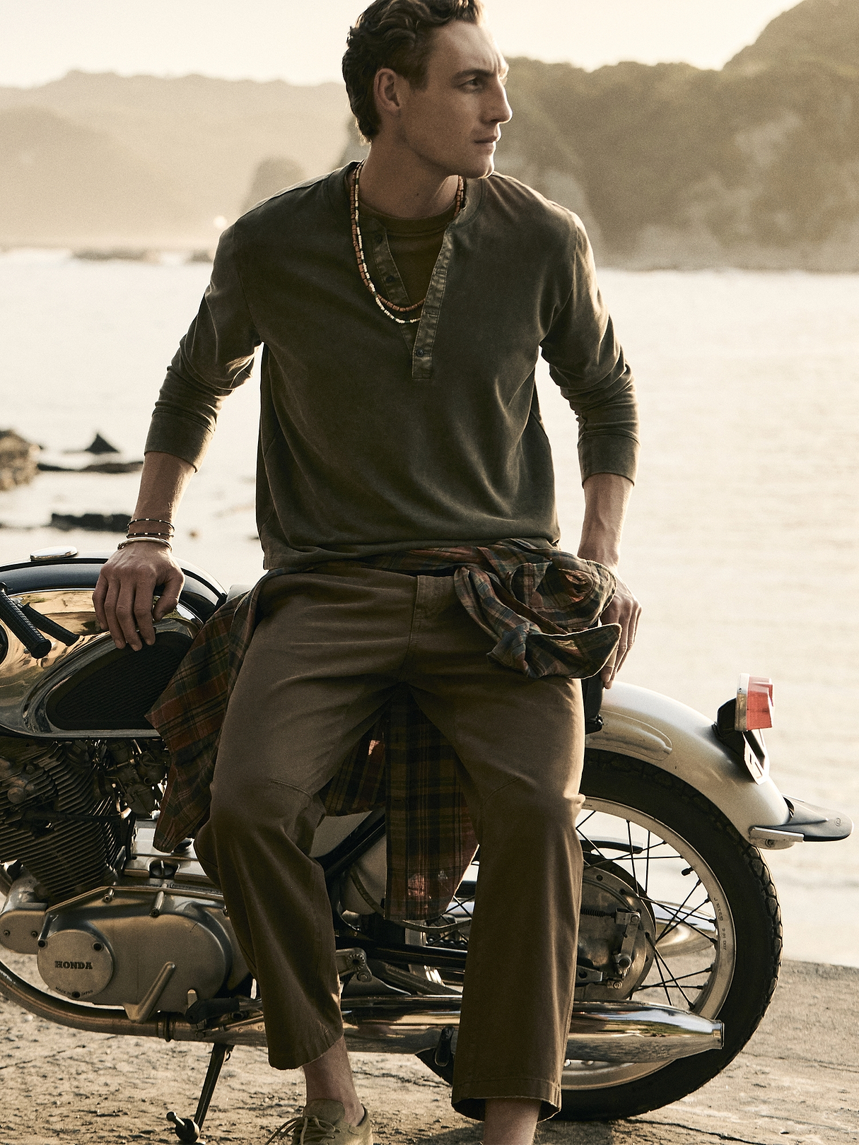 Archive Reissue Henley T-Shirt | Banana Republic