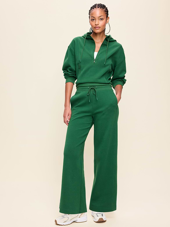 Extra High-Waisted Dynamic Fleece Wide-Leg Sweatpants
