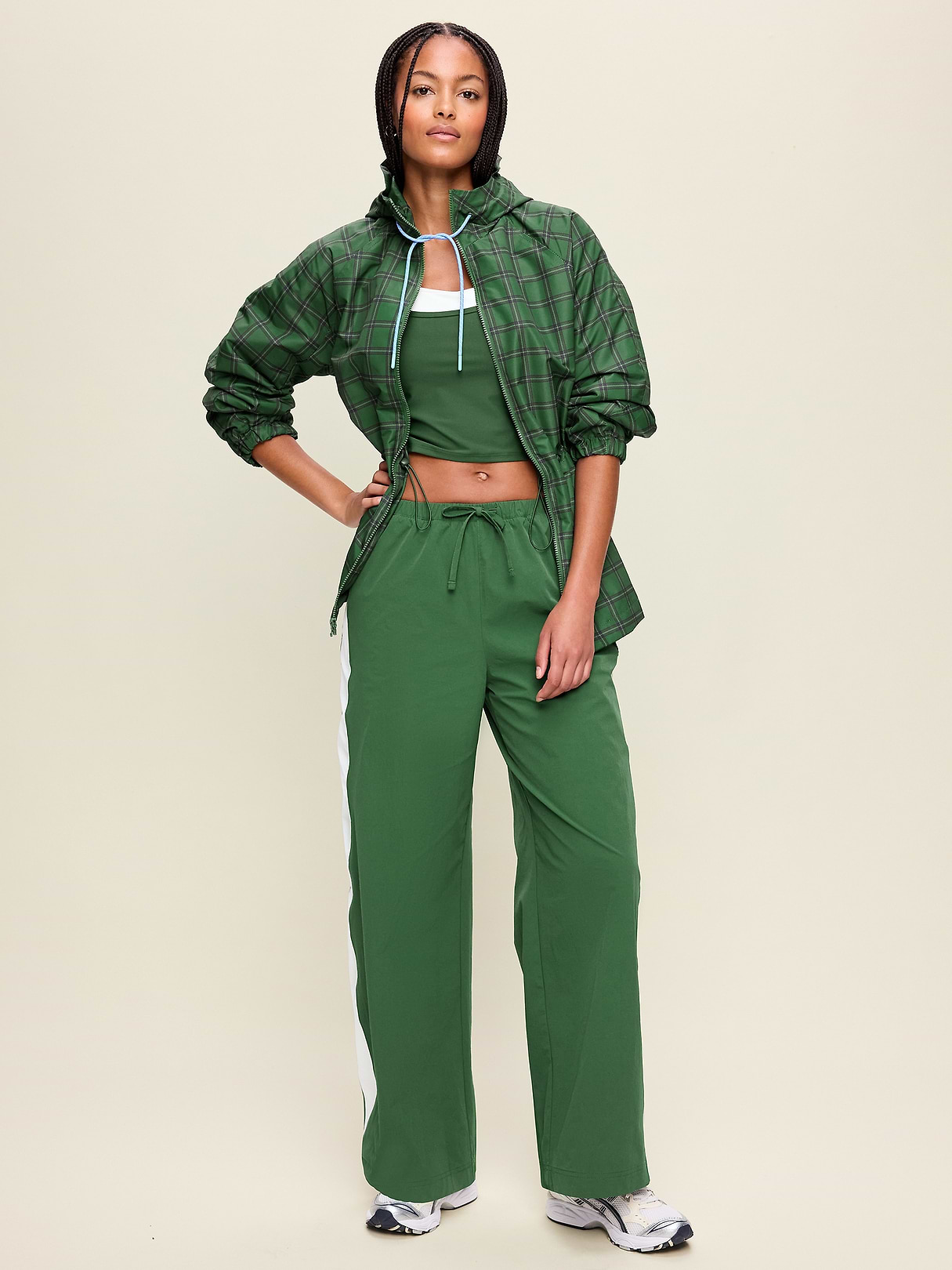 High-Waisted TrekTech Lightweight Woven Active Pants | Old Navy