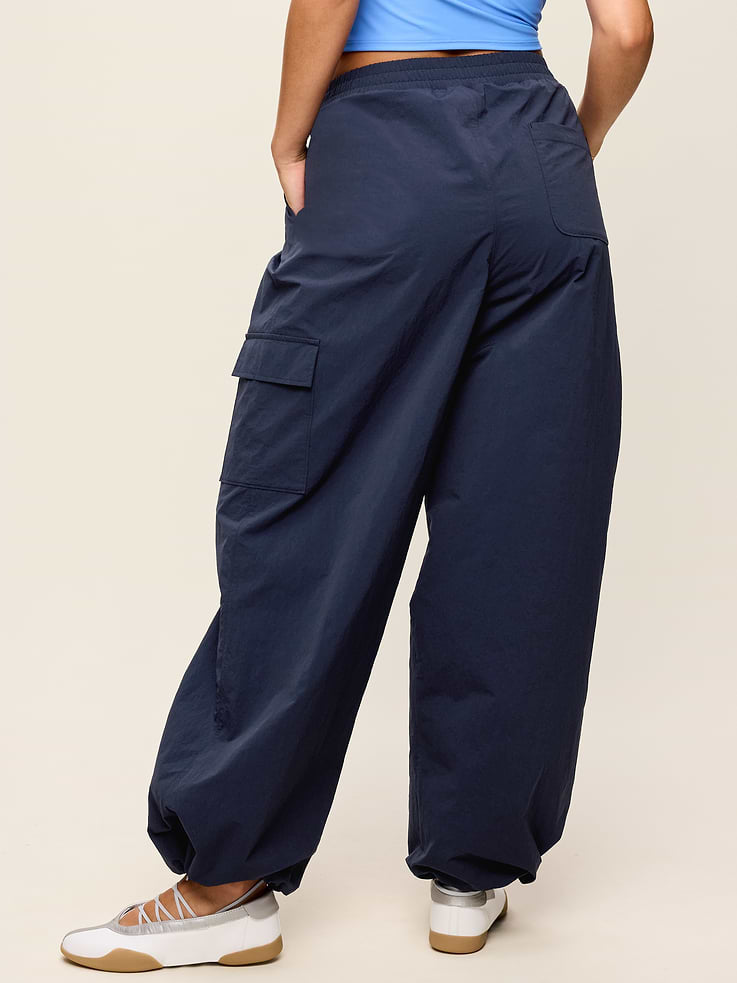 Image number 7 showing, Mid-Rise Woven Utility Pants