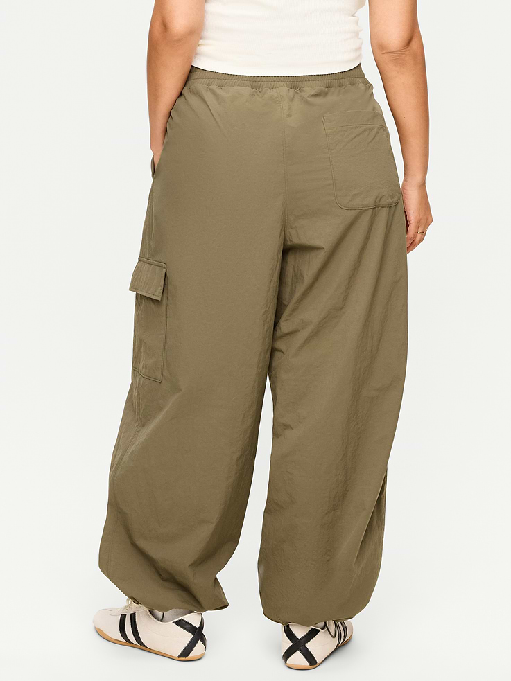 Image number 8 showing, Mid-Rise Woven Utility Pants