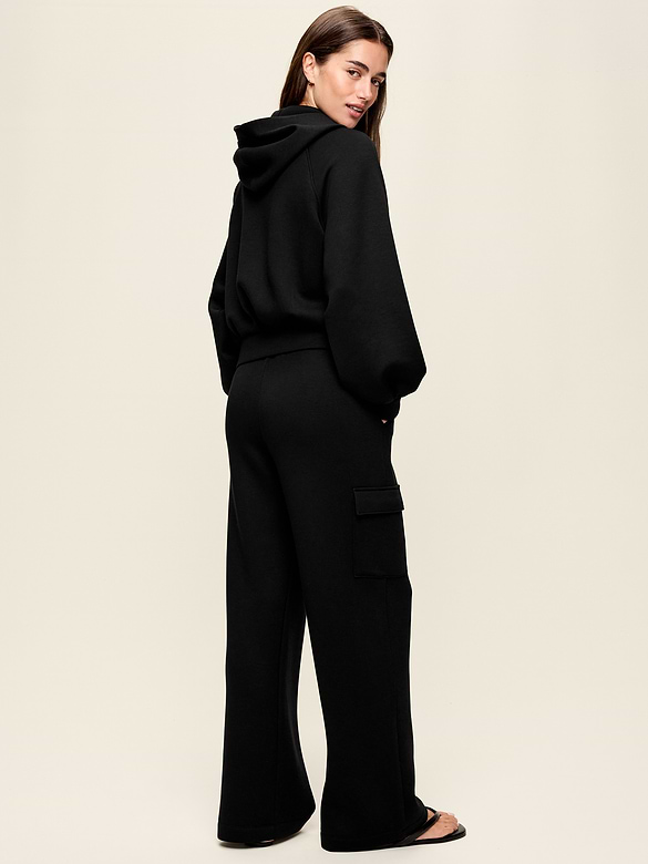 High-Waisted Bounce Fleece Wide-Leg Cargo Sweatpants