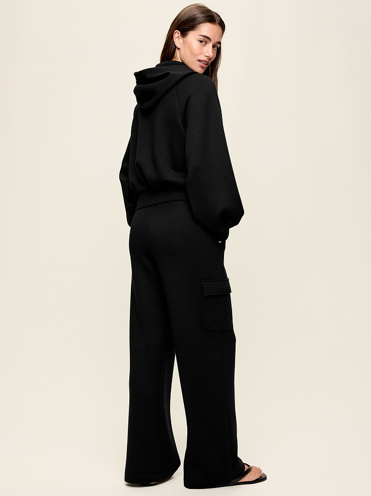 L'image numéro 3 présente Pantalon cargo jambe large à taille haute en molleton raffiné