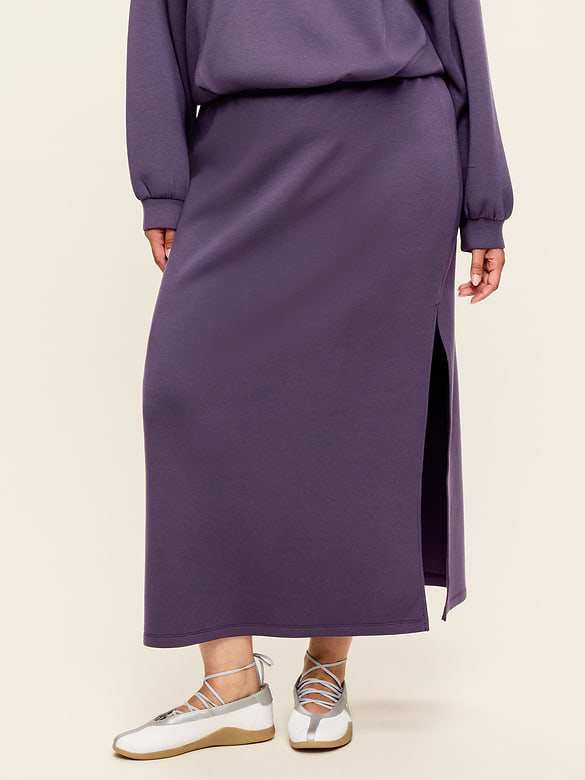 High-Waisted Bounce Fleece Maxi Skirt